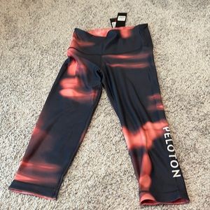Peloton WITH heatwave high waist crop size M NWT